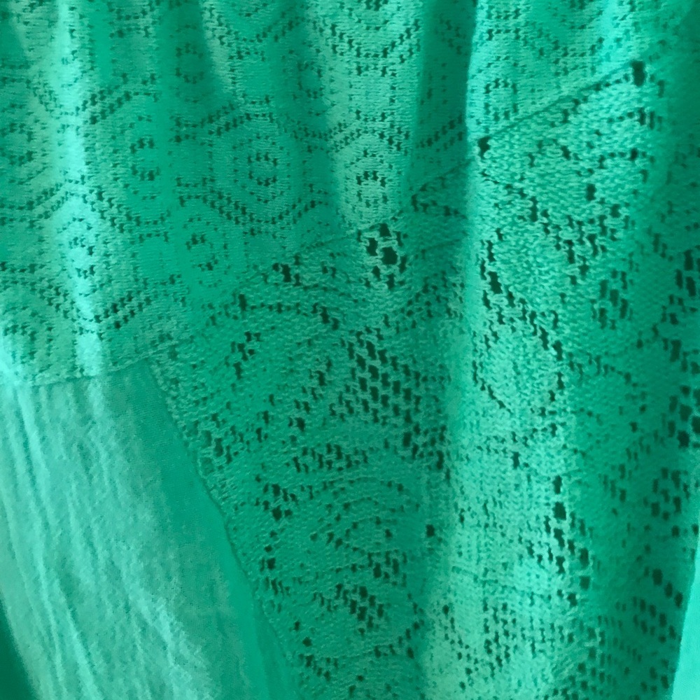 Ladies top/Young threads - Picture 4 of 8